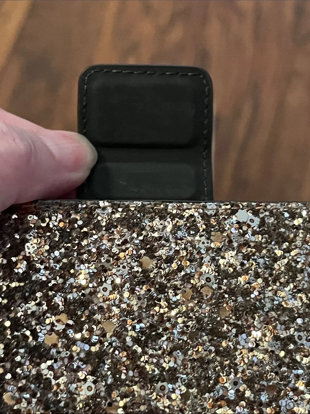 kate spade Gold Glitter Wrap Folio Phone Case Magnetic Closure-new in clamshell